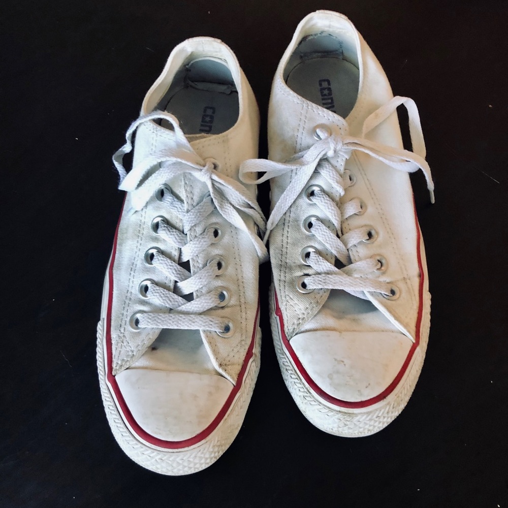 Women’s All Star Converse Low Tops